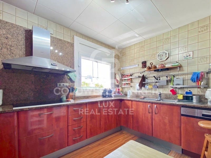 4 soveværelse Byhus til salg i Roses med garage - € 499.000 (Ref: 7652639)