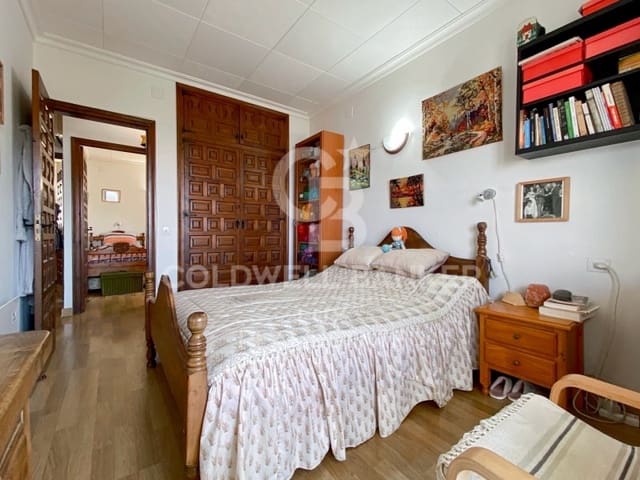 4 soverom Hus til salgs i Roses med garasje - € 499 000 (Ref: 7652639)