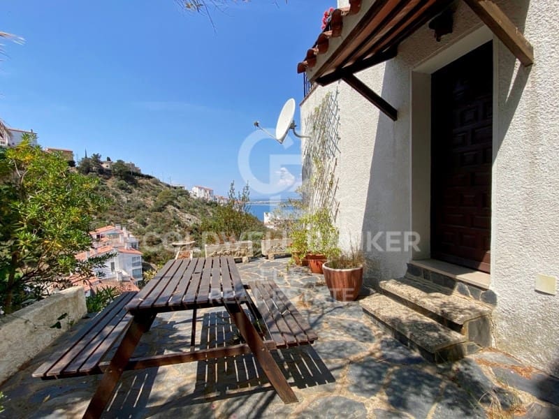 4 soveværelse Byhus til salg i Roses med garage - € 499.000 (Ref: 7652639)