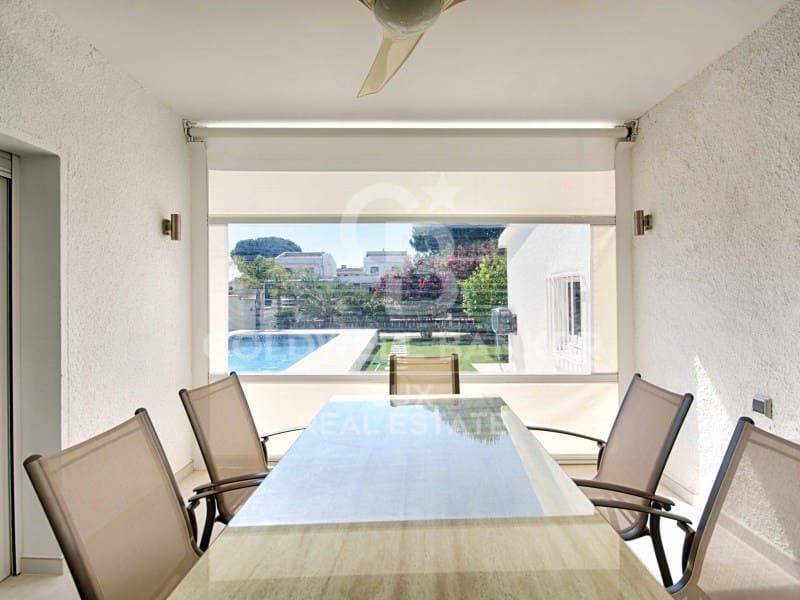 3 bedroom Villa for sale in Empuriabrava with pool garage - € 990,000 (Ref: 7700970)