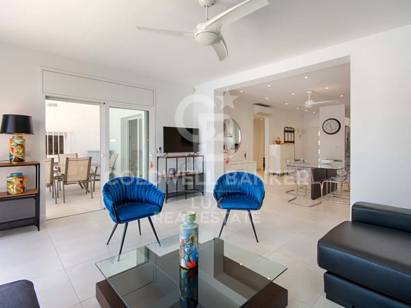 3 bedroom Villa for sale in Empuriabrava with pool garage - € 990,000 (Ref: 7700970)