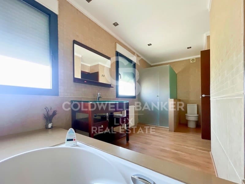 6 bedroom Villa for sale in Peralada with pool - € 1,365,000 (Ref: 7772540)