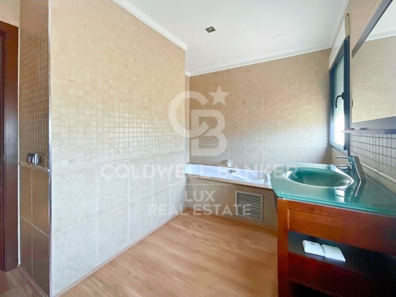 6 bedroom Villa for sale in Peralada with pool - € 1,365,000 (Ref: 7772540)