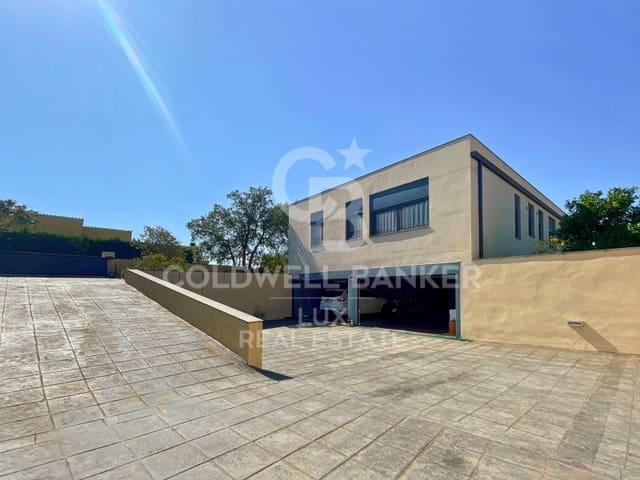 6 bedroom Villa for sale in Peralada with pool - € 1,365,000 (Ref: 7772540)