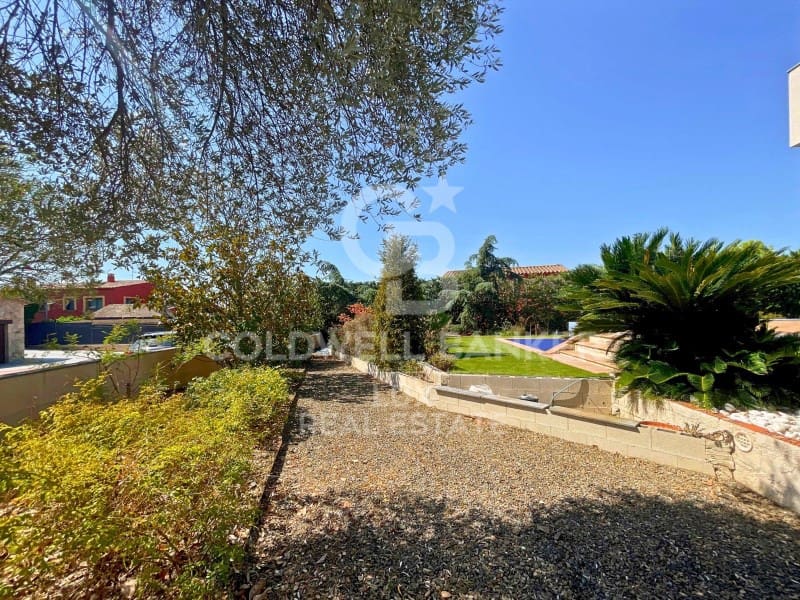 6 bedroom Villa for sale in Peralada with pool - € 1,365,000 (Ref: 7772540)