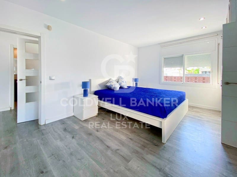 4 chambre Villa/Maison à vendre à Empuriabrava avec piscine garage - 1 950 000 € (Ref: 7776868)