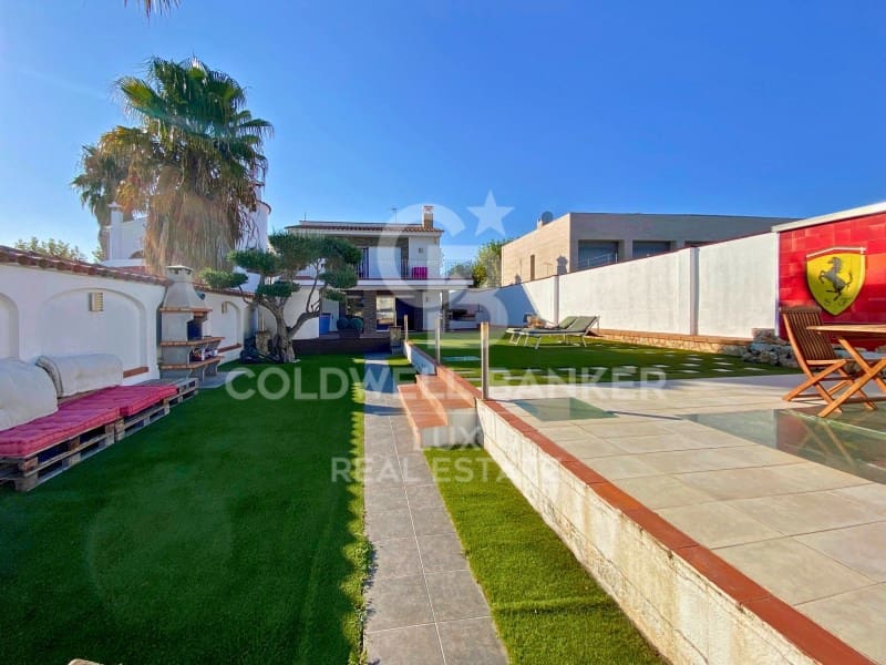4 chambre Villa/Maison à vendre à Empuriabrava avec piscine garage - 1 950 000 € (Ref: 7776868)