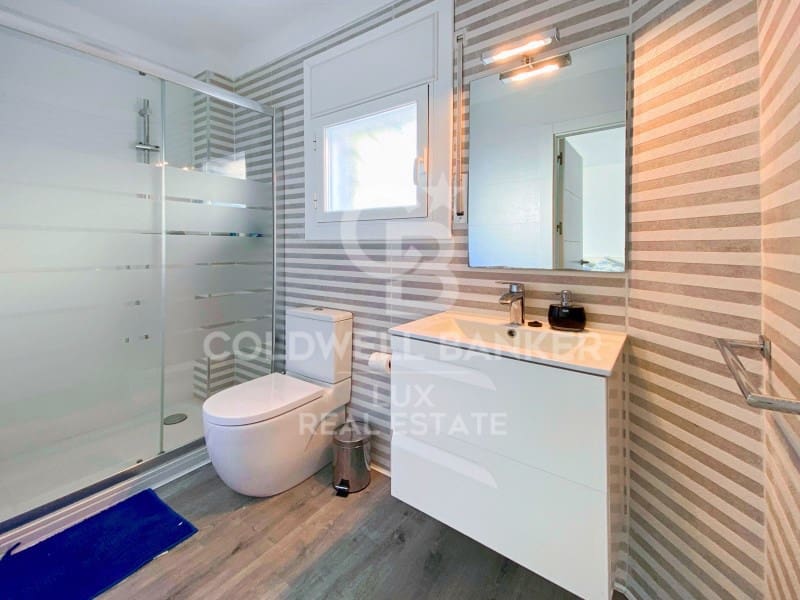 4 chambre Villa/Maison à vendre à Empuriabrava avec piscine garage - 1 950 000 € (Ref: 7776868)