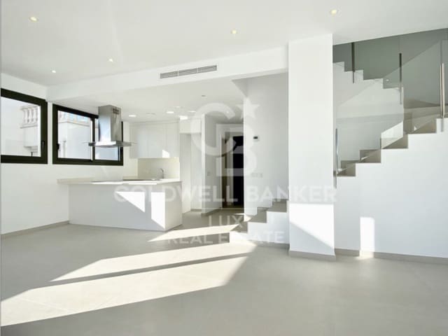 4 slaapkamer Huis te koop in Empuriabrava, Castelló d'Empúries met zwembad - € 649.000 (Ref: 7839996)