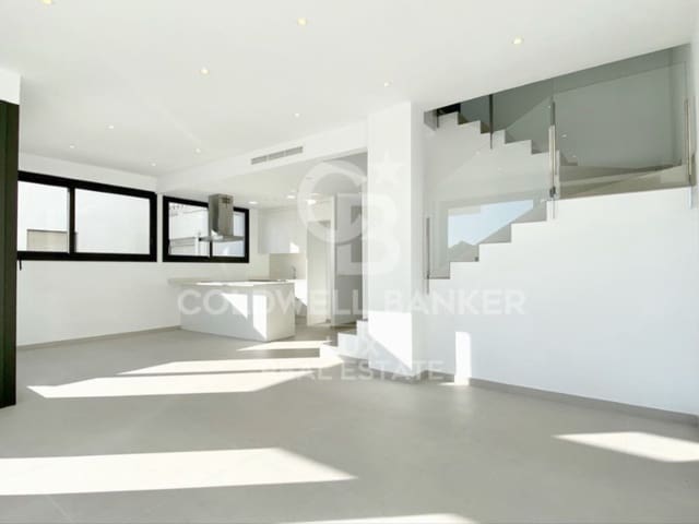 4 slaapkamer Huis te koop in Empuriabrava, Castelló d'Empúries met zwembad - € 649.000 (Ref: 7839996)