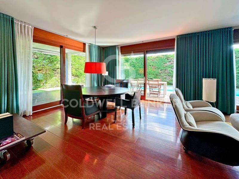 4 sovrum Villa till salu i Figueres med pool garage - 1 190 000 € (Ref: 7887412)