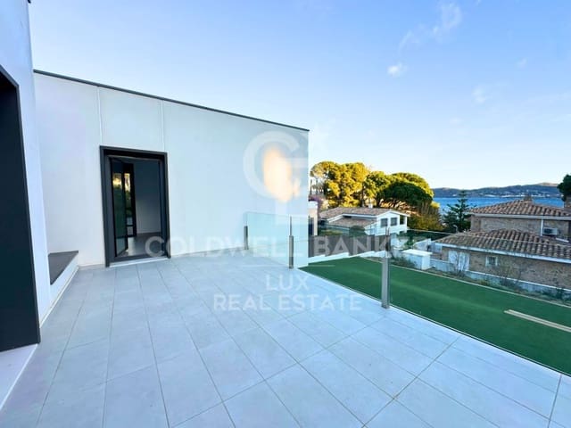 5 bedroom Villa for sale in Llançà with pool garage - € 1,275,000 (Ref: 7992038)