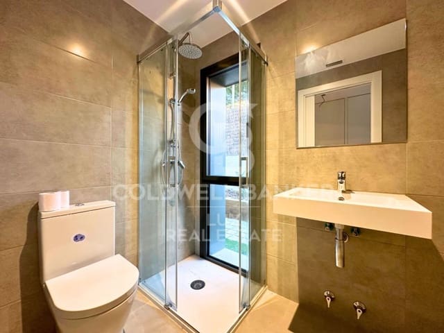 5 sypialnia Willa na sprzedaż w Llançà z basenem garażem - 1 375 000 € (Ref: 7992038)