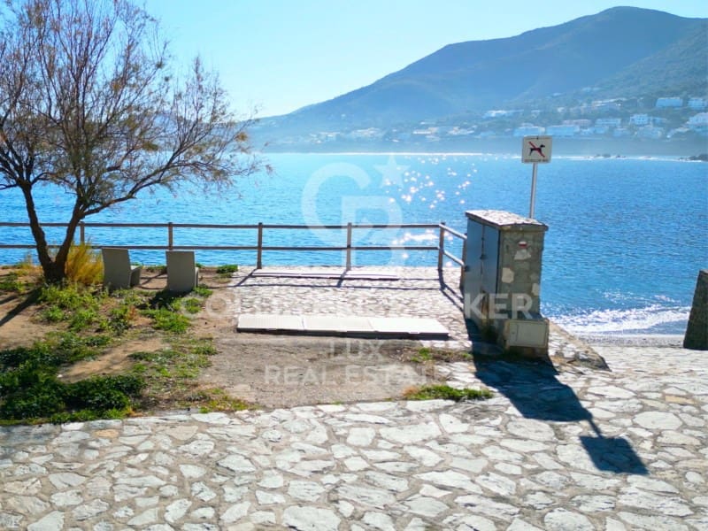 5 quarto Moradia para venda em Llanca com piscina garagem - 1 275 000 € (Ref: 7992038)