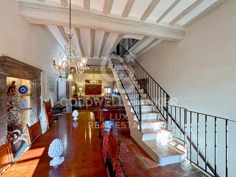 6 soveværelse Finca/Landehus til salg i Garrigas med swimmingpool - € 1.790.000 (Ref: 8016889)