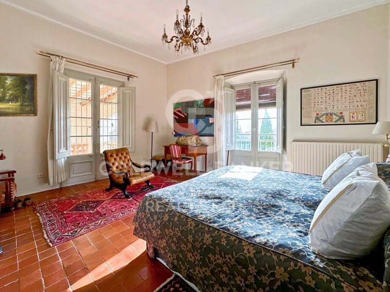 6 soveværelse Finca/Landehus til salg i Garrigas med swimmingpool - € 1.790.000 (Ref: 8016889)