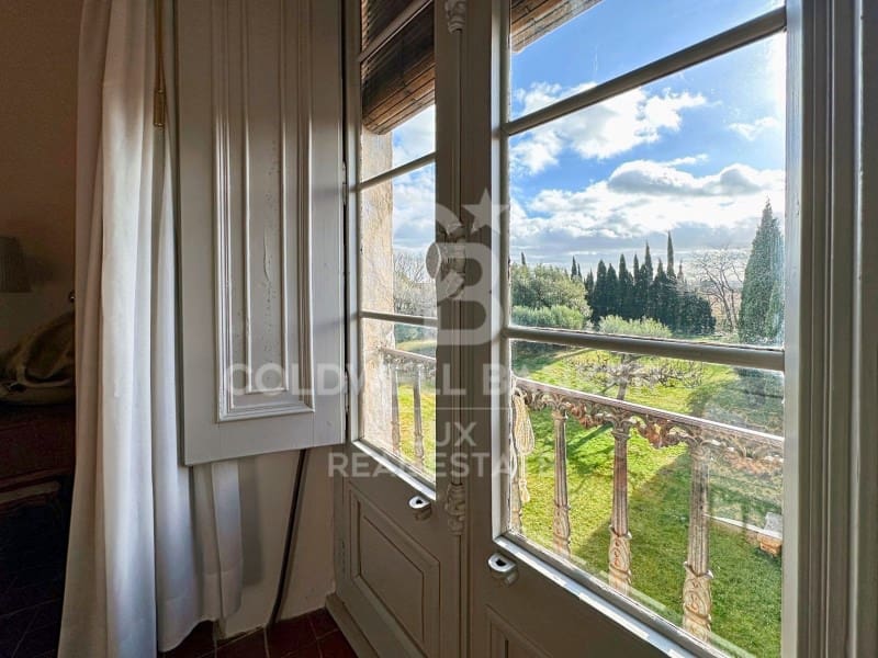 6 soveværelse Finca/Landehus til salg i Garrigas med swimmingpool - € 1.790.000 (Ref: 8016889)