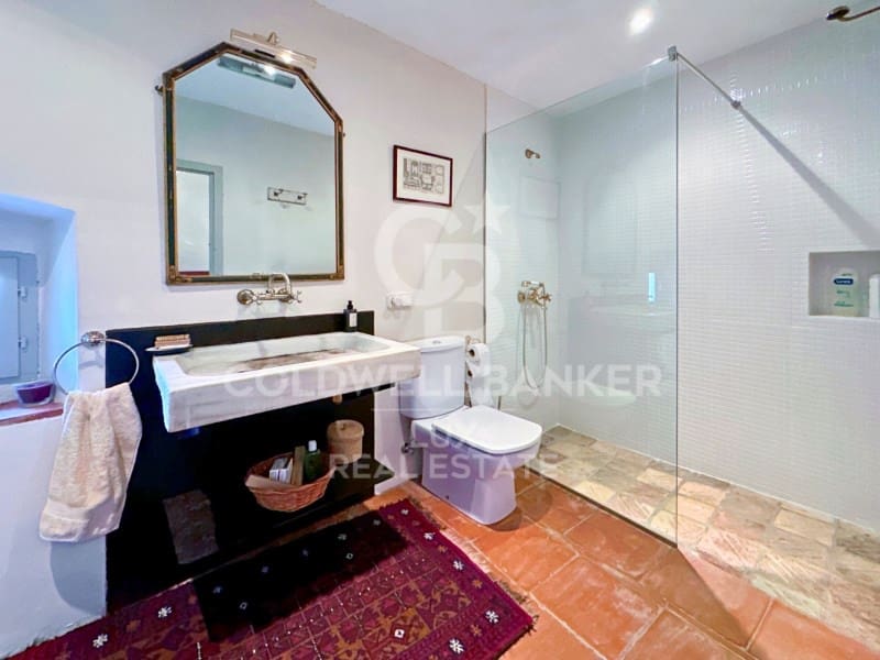 6 soveværelse Finca/Landehus til salg i Garrigas med swimmingpool - € 1.790.000 (Ref: 8016889)