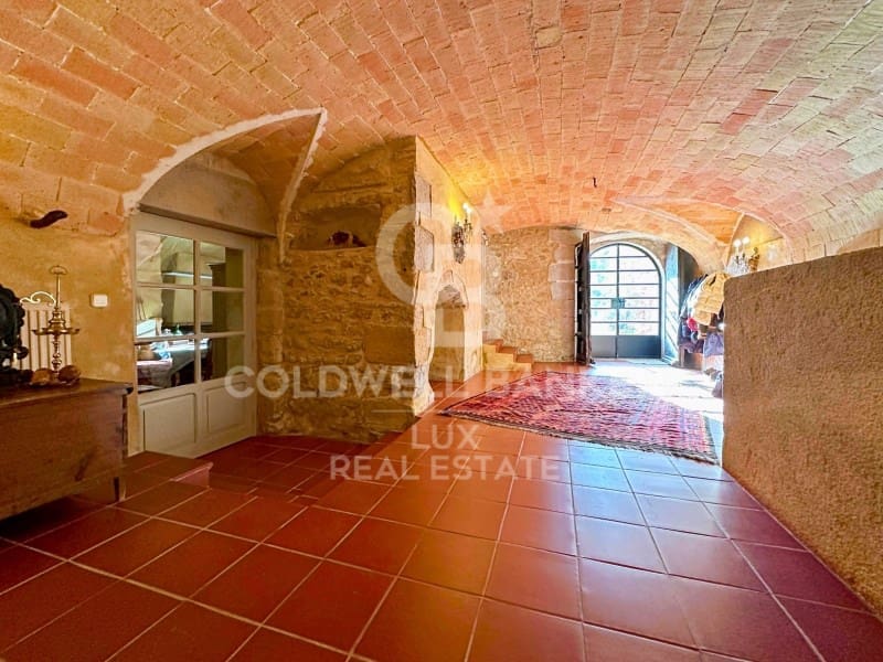 6 soveværelse Finca/Landehus til salg i Garrigas med swimmingpool - € 1.790.000 (Ref: 8016889)