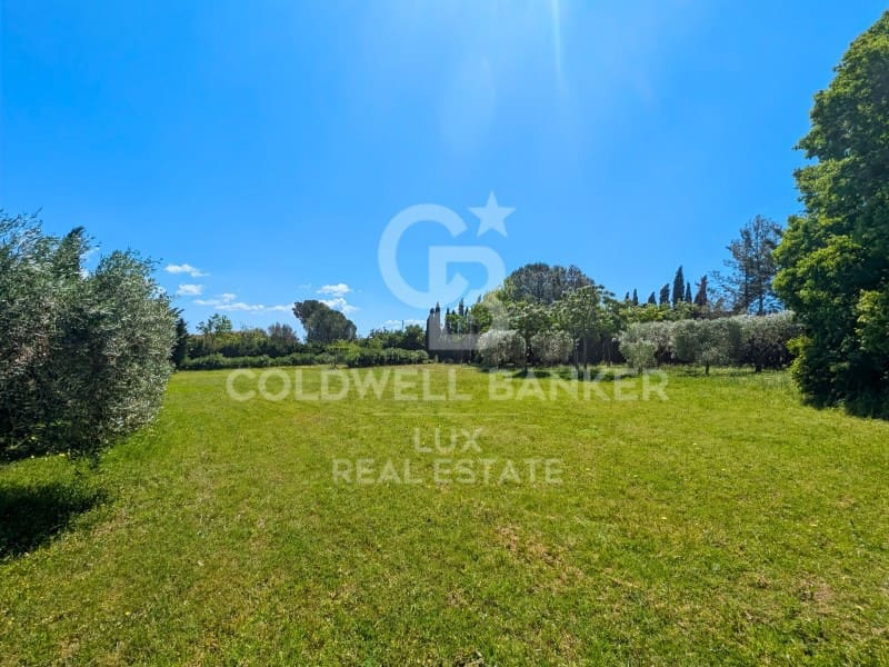 6 soveværelse Finca/Landehus til salg i Garrigas med swimmingpool - € 1.790.000 (Ref: 8016889)