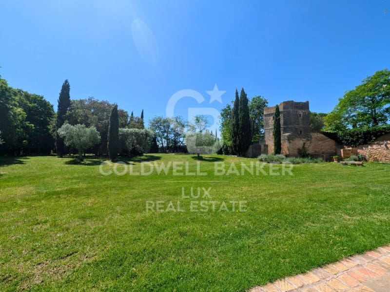 6 soveværelse Finca/Landehus til salg i Garrigas med swimmingpool - € 1.790.000 (Ref: 8016889)