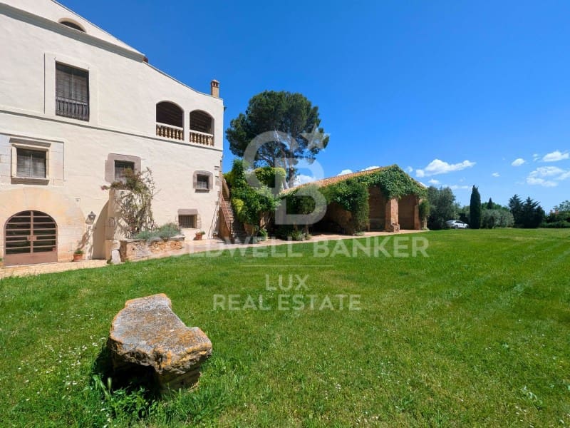 6 soveværelse Finca/Landehus til salg i Garrigas med swimmingpool - € 1.790.000 (Ref: 8016889)