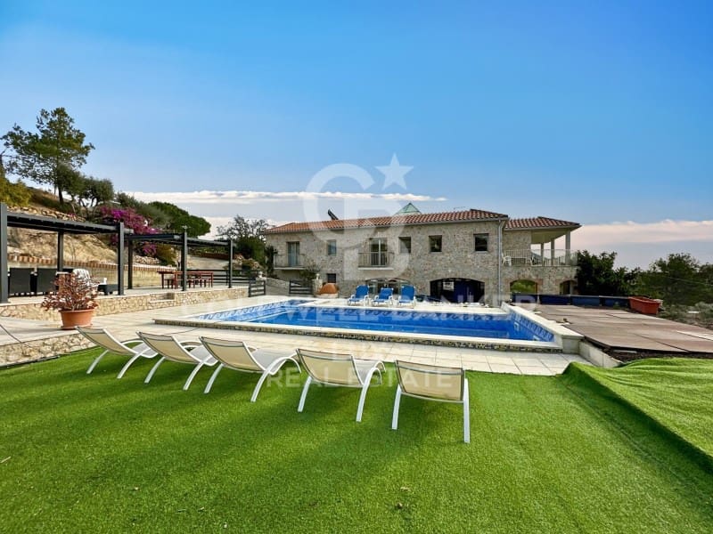 5 soveværelse Villa til salg i Vilajuiga med swimmingpool garage - € 890.000 (Ref: 8047577)