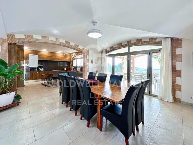 5 soveværelse Villa til salg i Vilajuiga med swimmingpool garage - € 890.000 (Ref: 8047577)