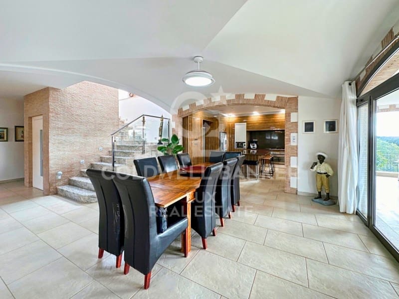 5 soveværelse Villa til salg i Vilajuiga med swimmingpool garage - € 890.000 (Ref: 8047577)