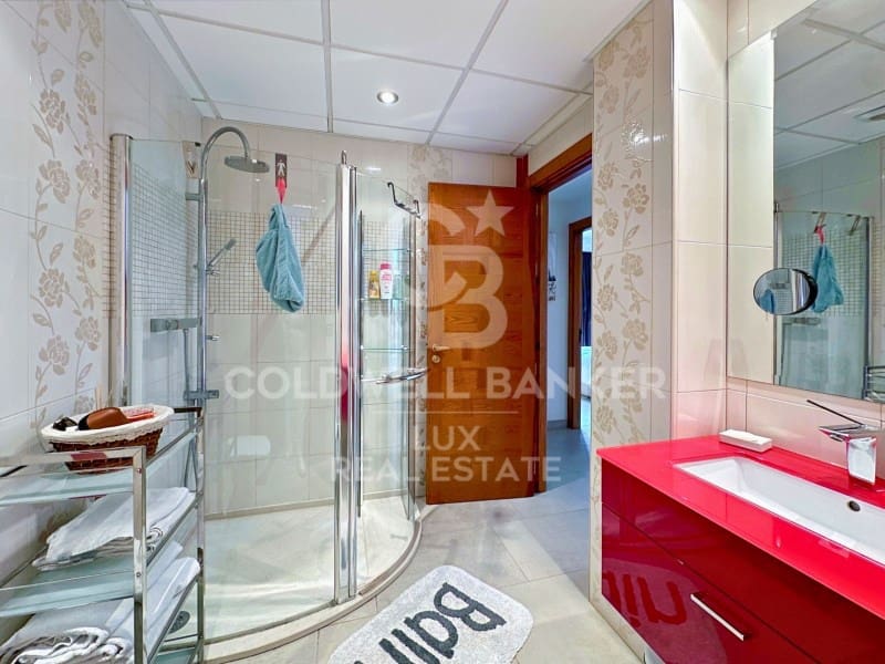 5 soveværelse Villa til salg i Vilajuiga med swimmingpool garage - € 890.000 (Ref: 8047577)