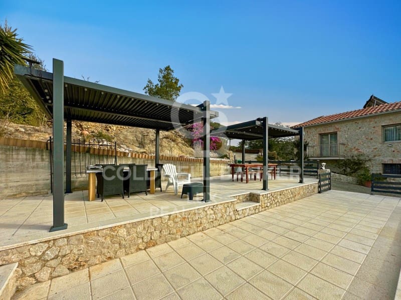 5 soveværelse Villa til salg i Vilajuiga med swimmingpool garage - € 890.000 (Ref: 8047577)