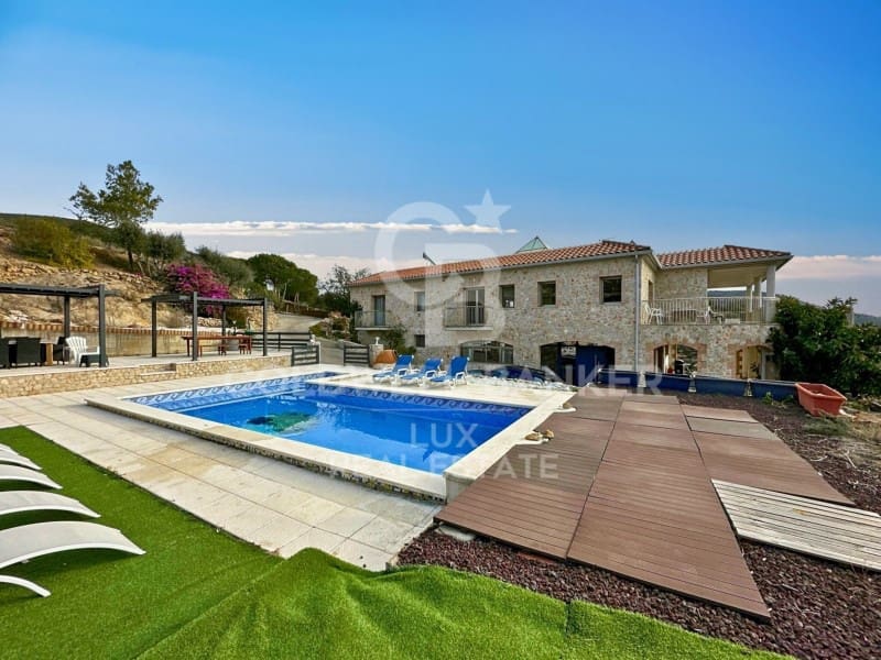 5 soveværelse Villa til salg i Vilajuiga med swimmingpool garage - € 890.000 (Ref: 8047577)