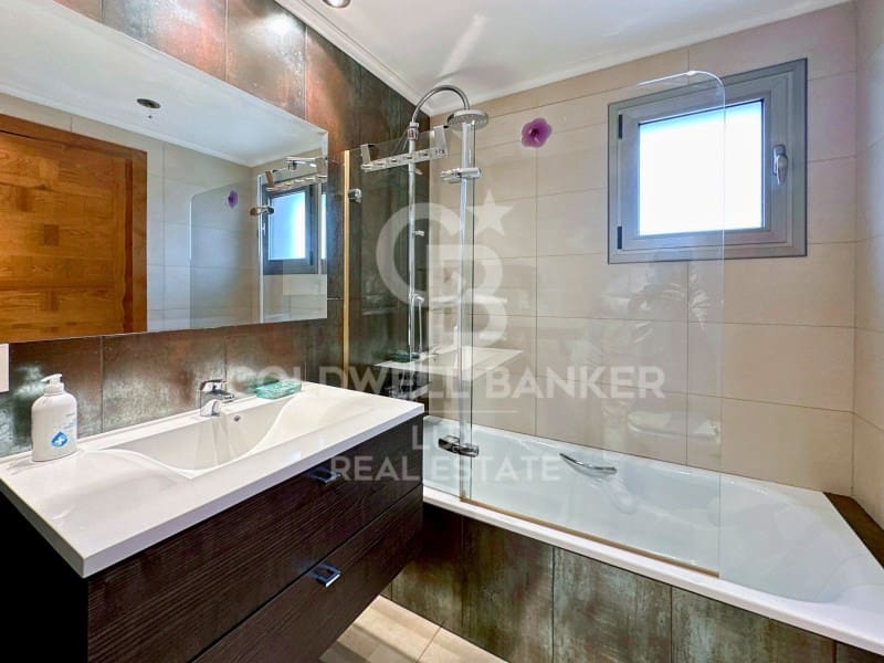 5 soveværelse Villa til salg i Vilajuiga med swimmingpool garage - € 890.000 (Ref: 8047577)