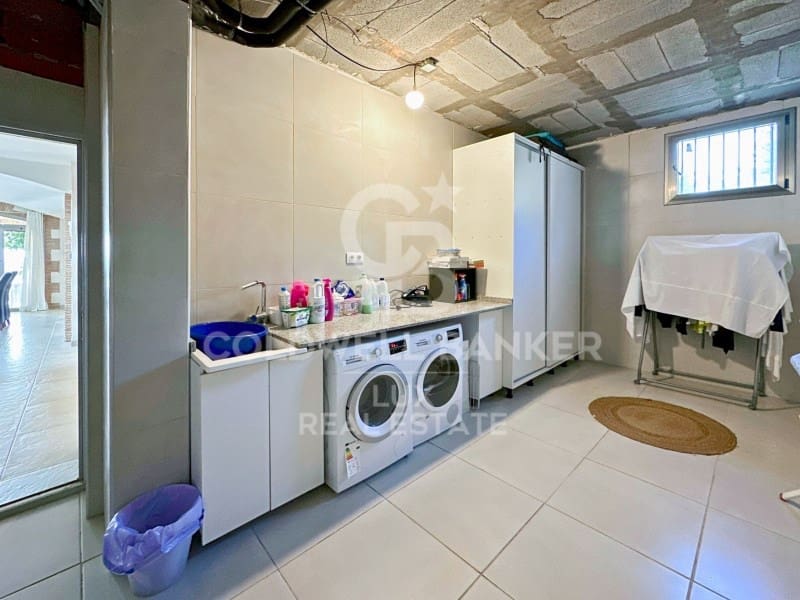 5 soveværelse Villa til salg i Vilajuiga med swimmingpool garage - € 890.000 (Ref: 8047577)