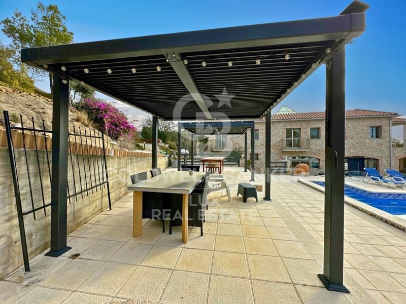 5 soveværelse Villa til salg i Vilajuiga med swimmingpool garage - € 890.000 (Ref: 8047577)