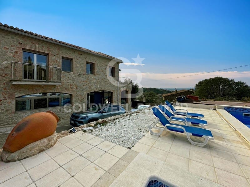 5 soveværelse Villa til salg i Vilajuiga med swimmingpool garage - € 890.000 (Ref: 8047577)