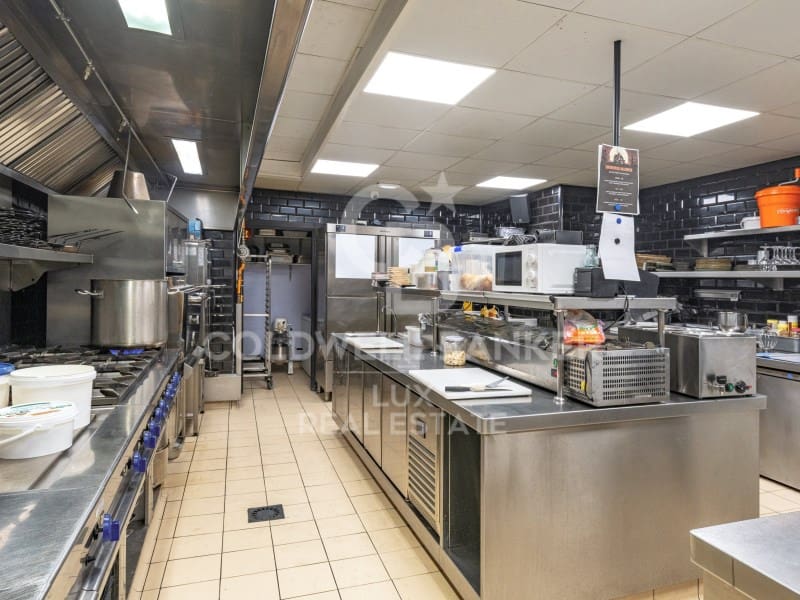 Restaurant/Bar til salgs i Roses - € 1 250 000 (Ref: 8052102)