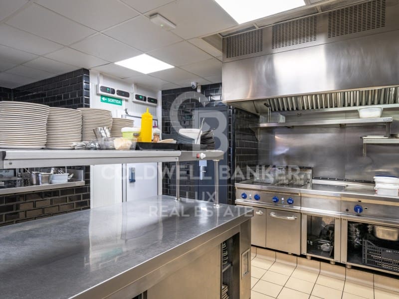 Restaurant/Bar til salgs i Roses - € 1 250 000 (Ref: 8052102)