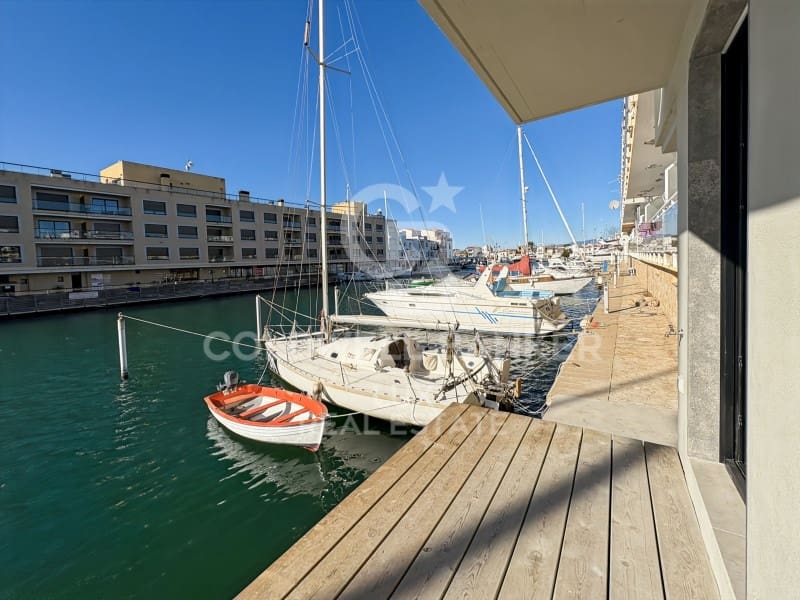 3 chambre Villa/Maison à vendre à Empuriabrava avec garage - 585 000 € (Ref: 8097142)