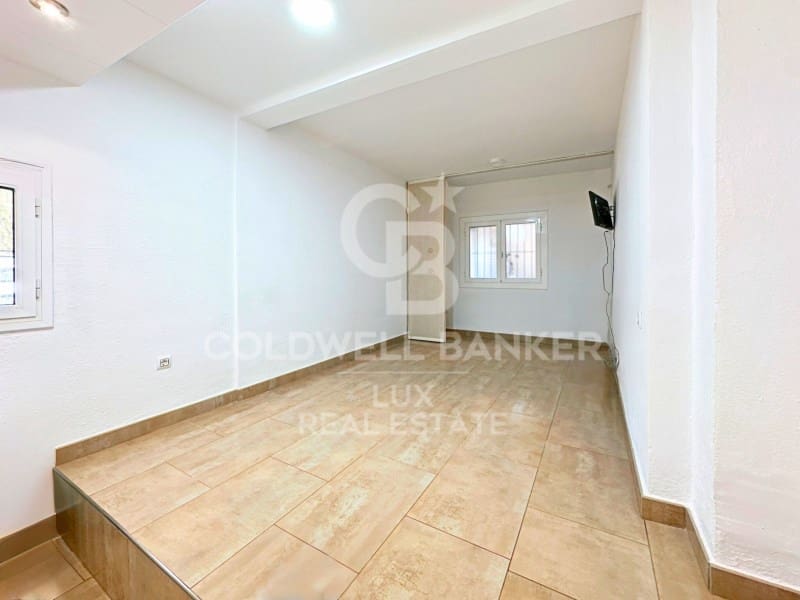 3 soveværelse Villa til salg i Garriguella med swimmingpool - € 320.000 (Ref: 8148320)