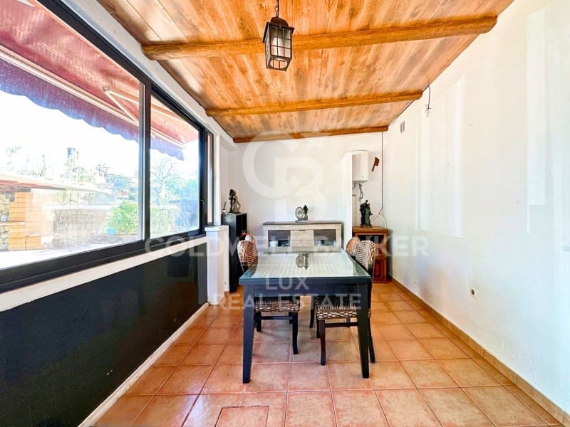 3 soveværelse Villa til salg i Garriguella med swimmingpool - € 320.000 (Ref: 8148320)