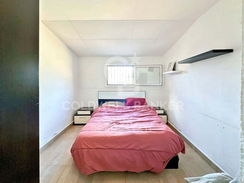 3 soveværelse Villa til salg i Garriguella med swimmingpool - € 320.000 (Ref: 8148320)