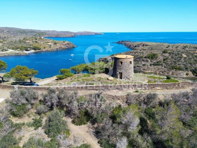12 bedroom Villa for sale in Cadaqués with garage - € 9,000,000 (Ref: 8165994)