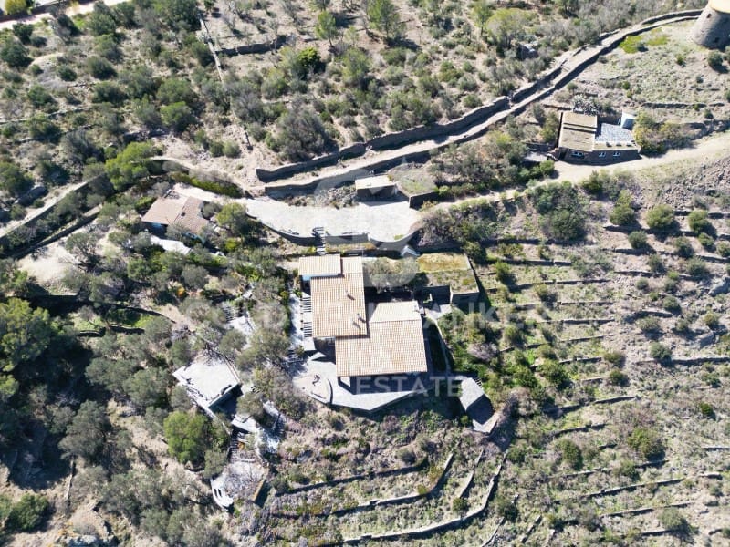 12 sypialnia Willa na sprzedaż w Cadaques z garażem - 9 000 000 € (Ref: 8165994)