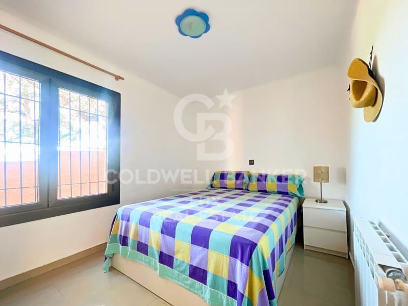 4 soverom Villa til salgs i Roses med garasje - € 367 500 (Ref: 8238928)