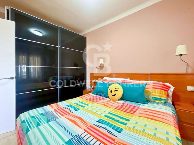 4 soverom Villa til salgs i Roses med garasje - € 367 500 (Ref: 8238928)