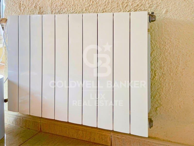 4 soverom Villa til salgs i Roses med garasje - € 367 500 (Ref: 8238928)