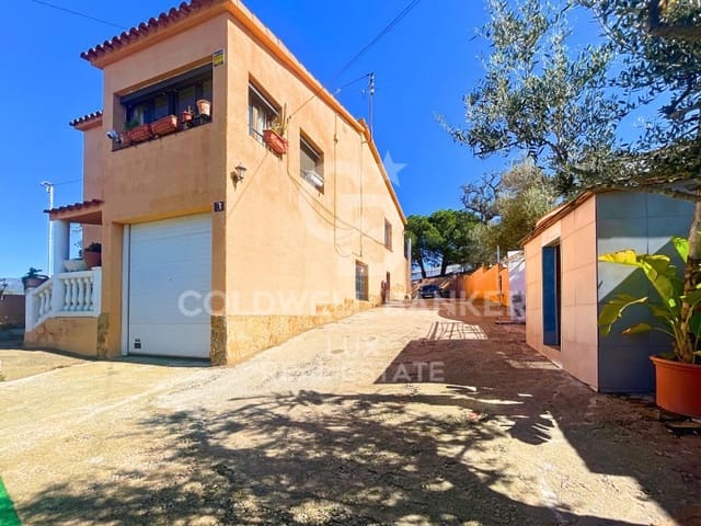 4 sovrum Villa till salu i Roses med garage - 367 500 € (Ref: 8238928)