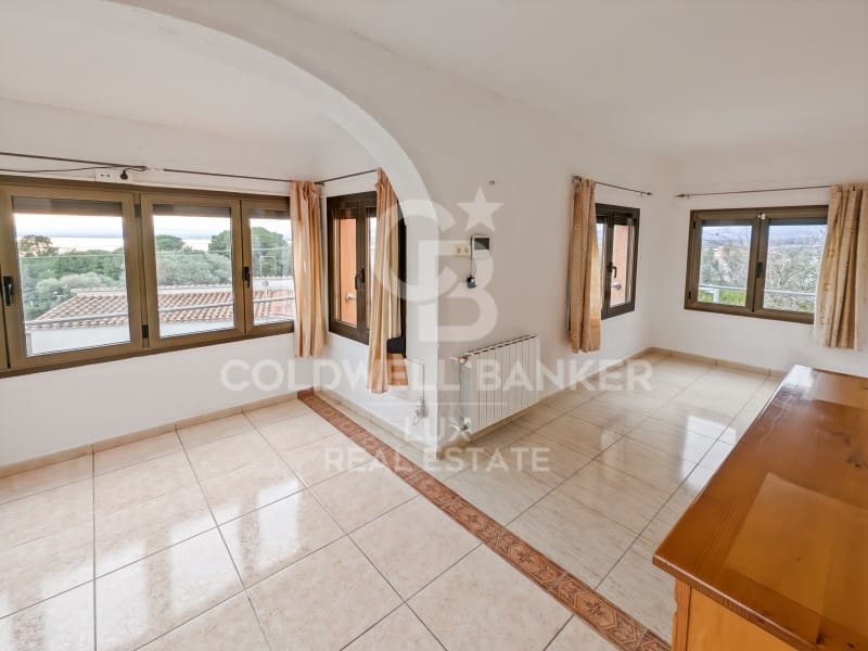 4 soverom Villa til salgs i Roses med garasje - € 367 500 (Ref: 8238928)