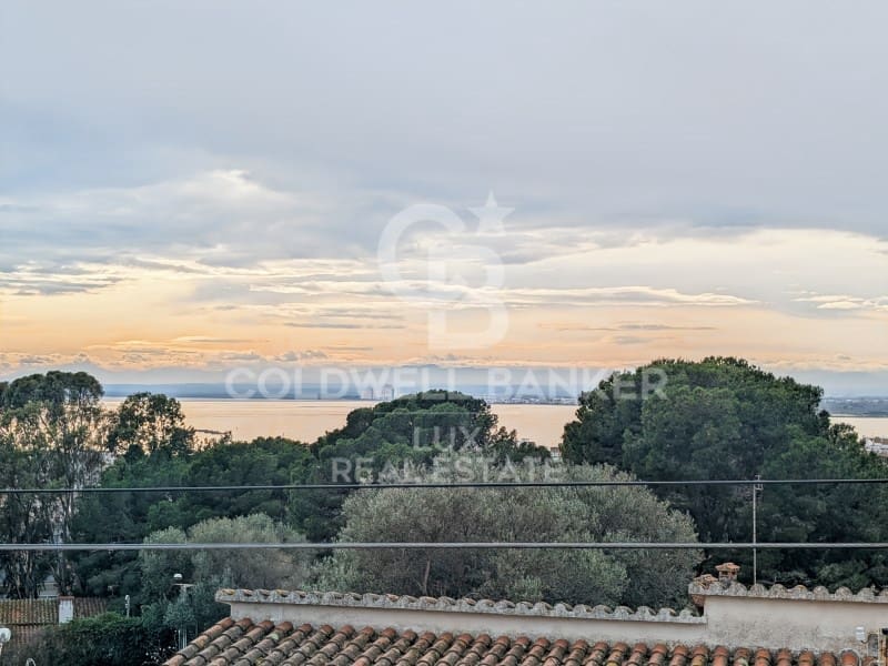 4 soverom Villa til salgs i Roses med garasje - € 367 500 (Ref: 8238928)